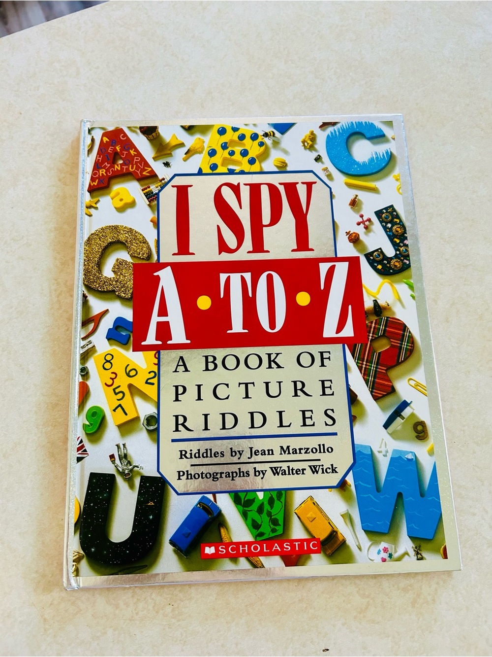 (3/$10) Scholastic I SPY A to Z Picture Riddles Book - Multi-Color